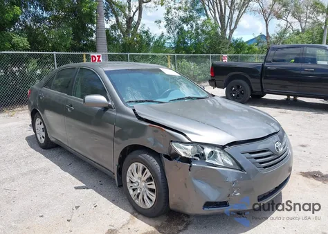 2008 Toyota Camry Le z USA, uszkodzony, nr VIN 4T1BE46K48U258967